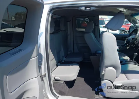 2013 Toyota Tacoma из США, поврежденный, VIN 5TFTX4CN4DX026976